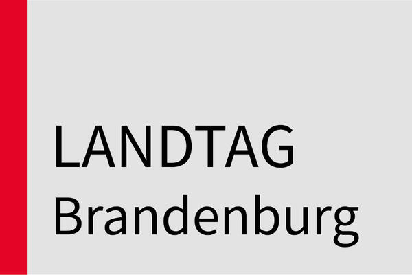 Bild vergrößern: Teaser: Schriftzug Landtag Brandenburg