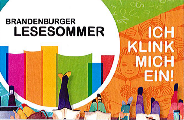Bild vergr&ouml;&szlig;ern: Bunte Buchr&uuml;cken und viele Beine mit aufgeschlagenen B&uuml;chern darauf