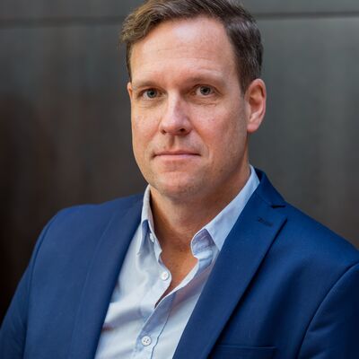 Bild vergr&ouml;&szlig;ern: Portr&auml;t eines Mannes