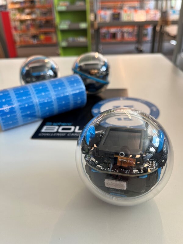 Bild vergr&ouml;&szlig;ern: Sphero-Bolt mit Material