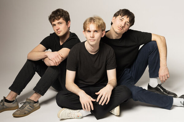 Bild vergr&ouml;&szlig;ern: Das Bild zeigt die Band lucid fluid.