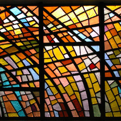 Bild vergrößern: Kirchenfenster von Herbert Sander