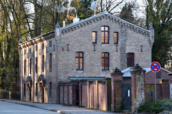 Bild vergr&ouml;&szlig;ern: B�kem�hle