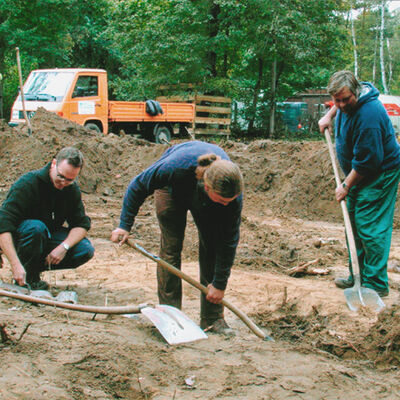 Bild vergrößern: Ausgrabungsarbeitem auf dem DLMG-Gelände